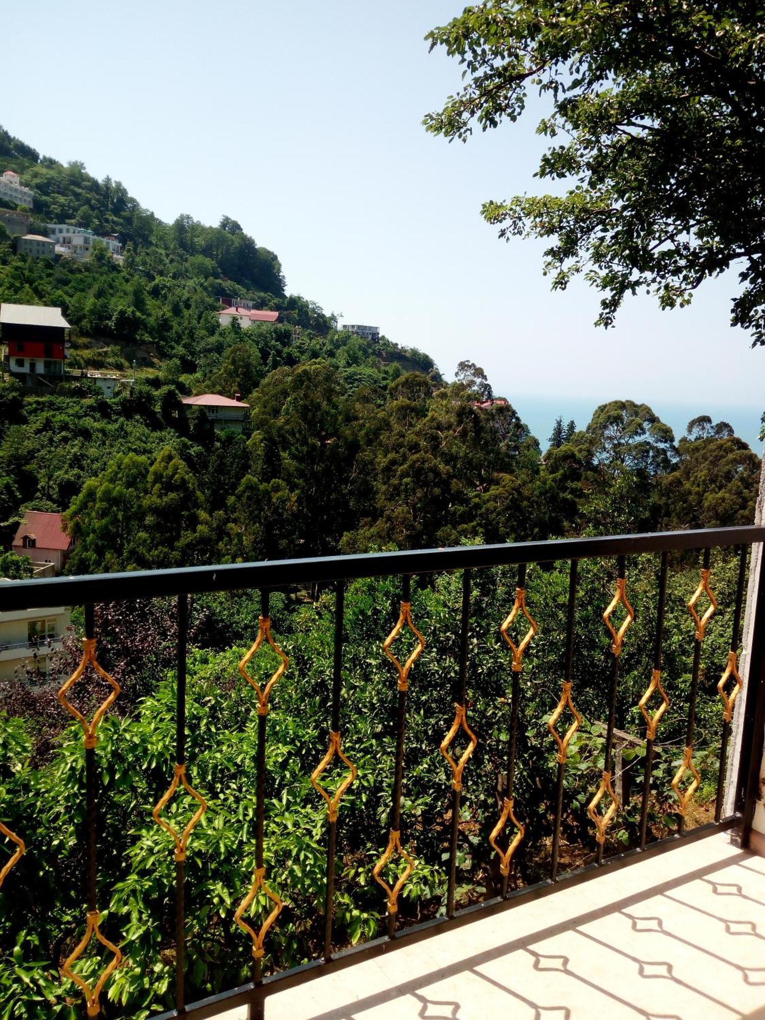 Small Guest House Kvariati Exterior foto